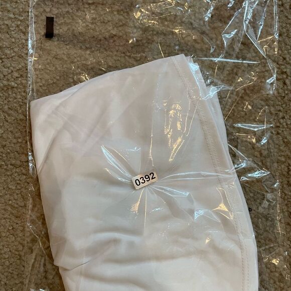 NWOT DANSKIN Active top size L - Picture 6 of 6